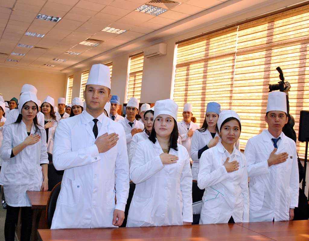 узбекские врачи